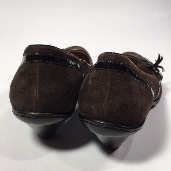 Sofft Suede Dark Brown Heels - Picture 4 of 8